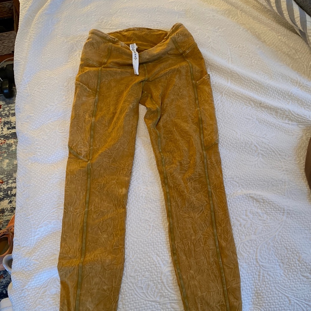 Yellow lulu lemon running leggings
